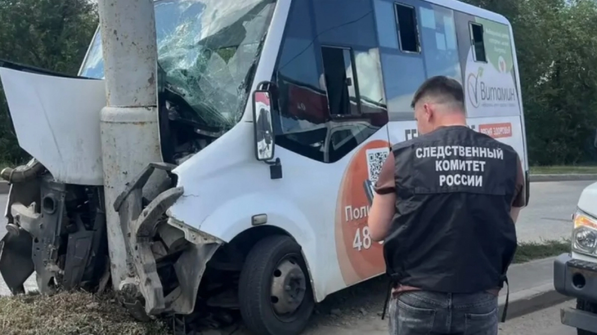 В Оренбурге следователи организовали проверку по факту ДТП с участием автобуса 