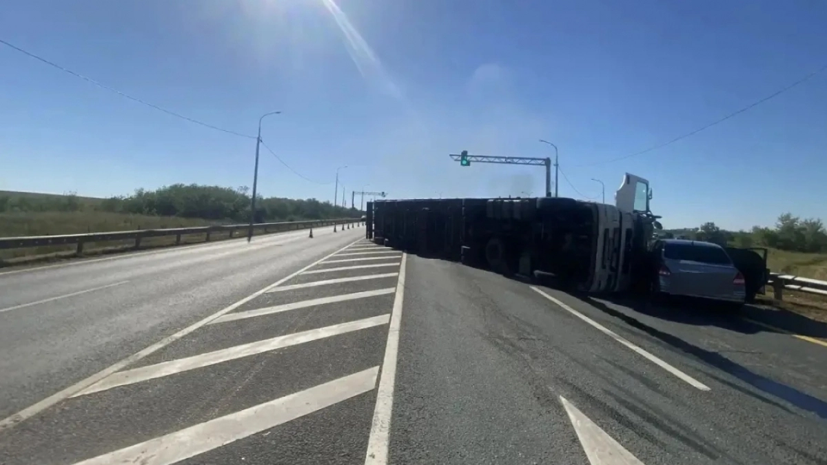 В Оренбурге произошло крупное ДТП, в результате которого пострадала пенсионерка