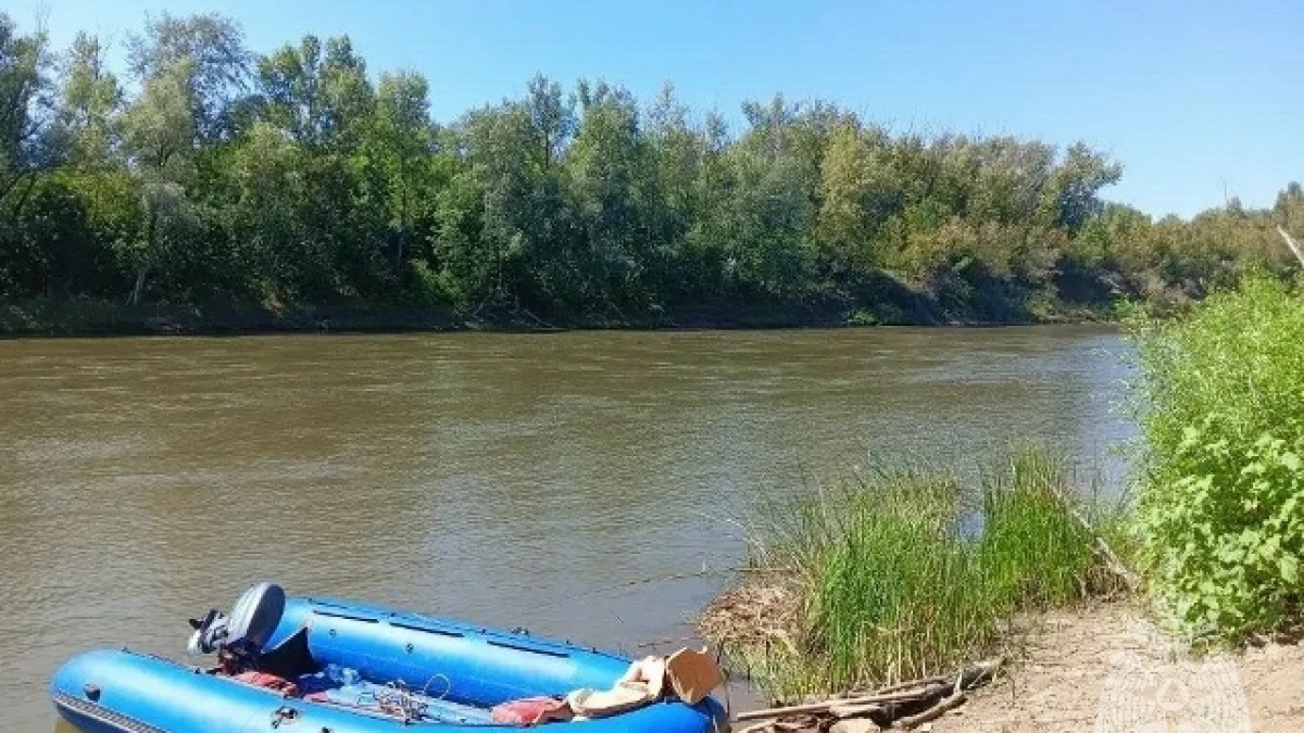 В Оренбургском районе из Урала извлекли тело мужчины