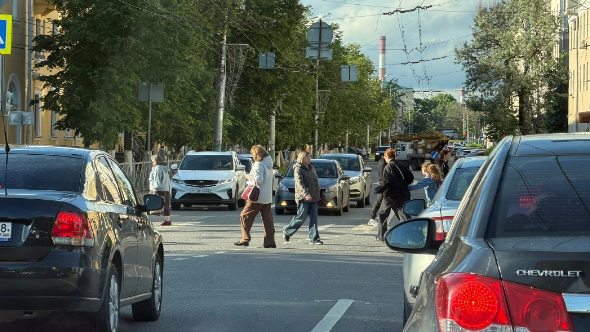 В Оренбурге до 17 августа перекрыто движение по мосту через р. Урал