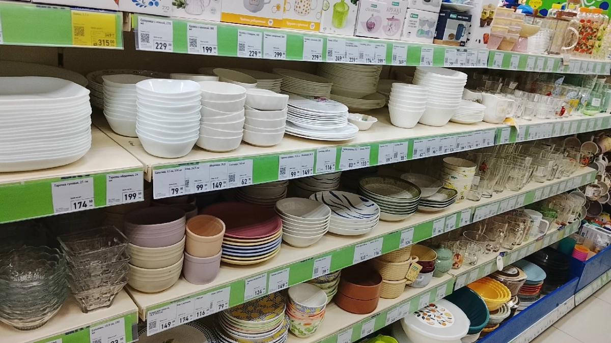 В Fix Price найдена чашка с крышкой, но не для кухни: на даче придумала для нее 5 полезных применений — помощница за копейки