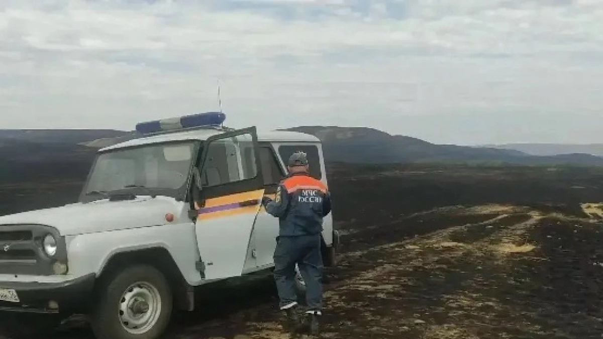 В Оренбуржье тушат ландшафтный пожар на площади 5 тысяч гектаров