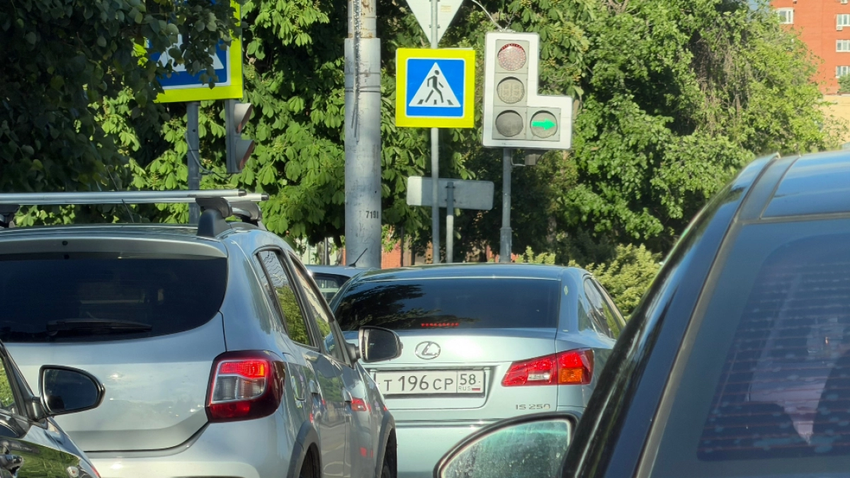 В оренбургском мкр. Ростоши ограничат транспортное движение из-за футбольного матча