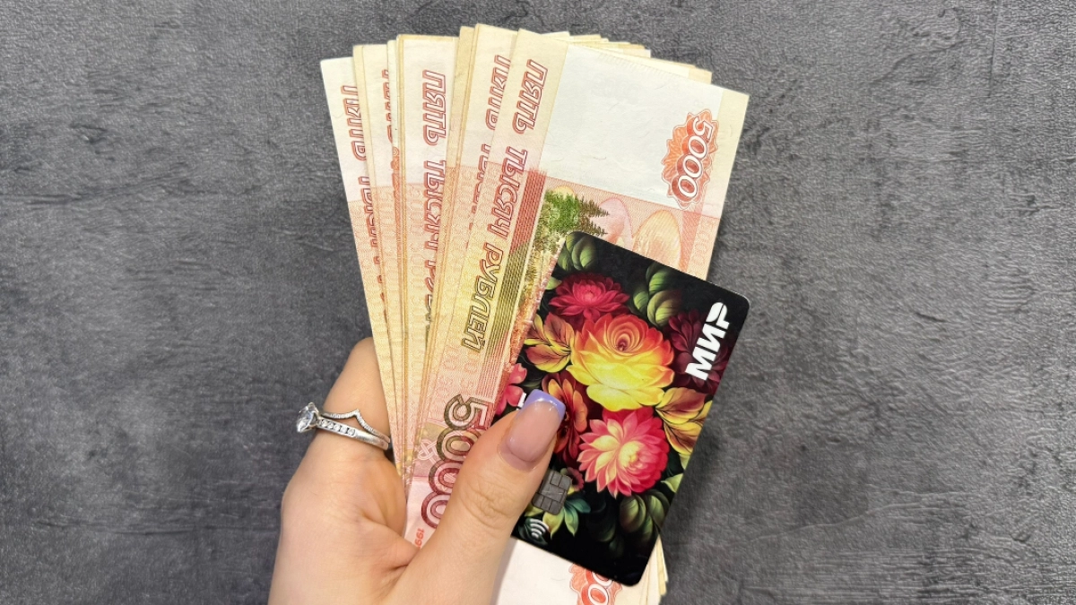 Оренбурженка лишилась 57 тыс. рублей, пытаясь купить капот для машины в Интернете