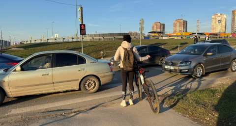 В суд идти бесполезно: с 21 апреля штраф 1000 рублей в сутки. Качается всех, кто хранит велосипеды в подъезде - начнутся массовые проверки